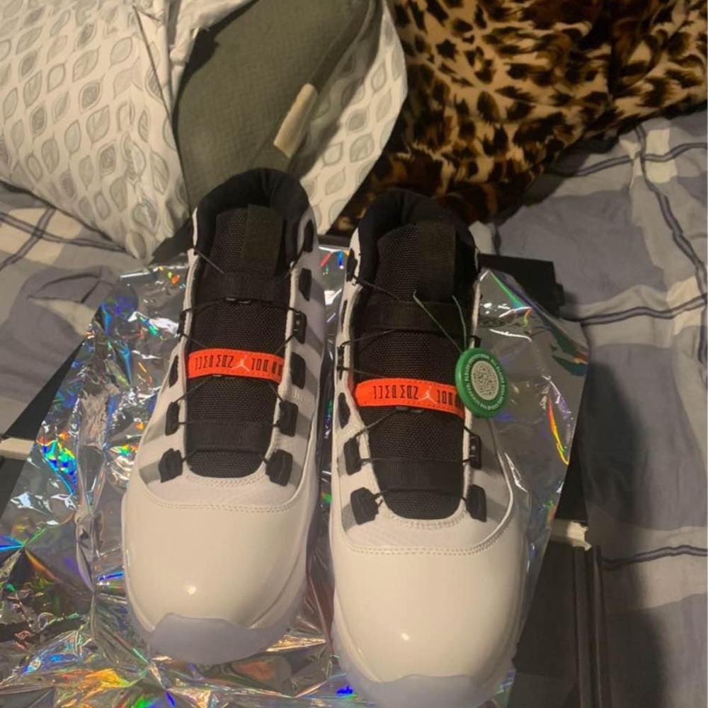 Nikkei air Jordan adapt - Picture 2 of 15